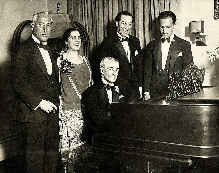 Con Ravel en 1928. Foto de Leide-Tedesco.